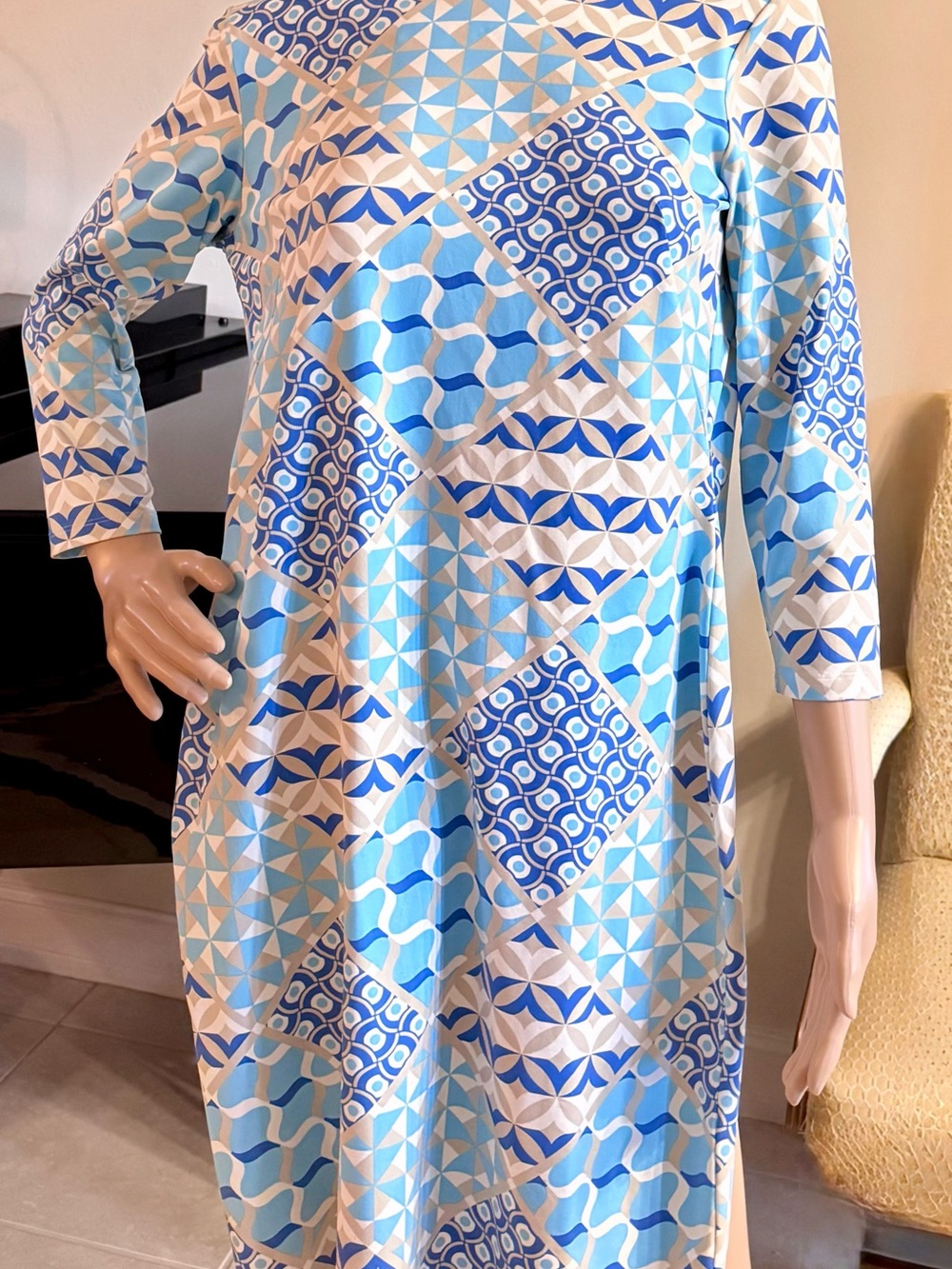 J. McLaughlin Blue and White Geometric Long Sleeve Dress